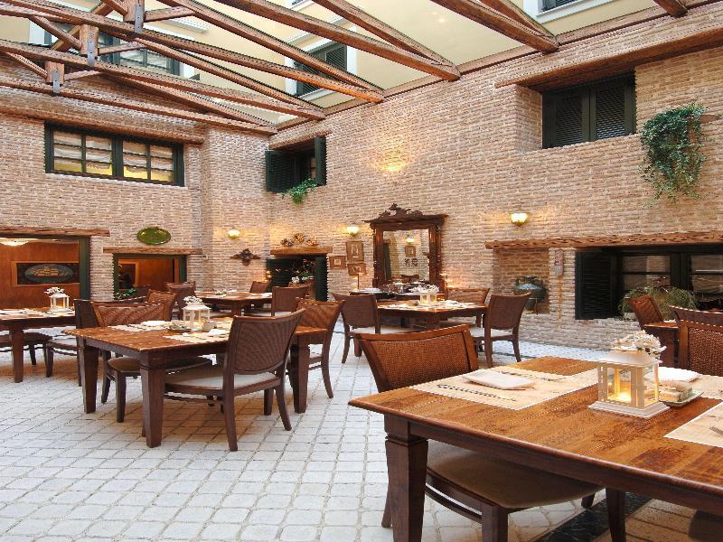 Hotel Byzantino Patras Buitenkant foto