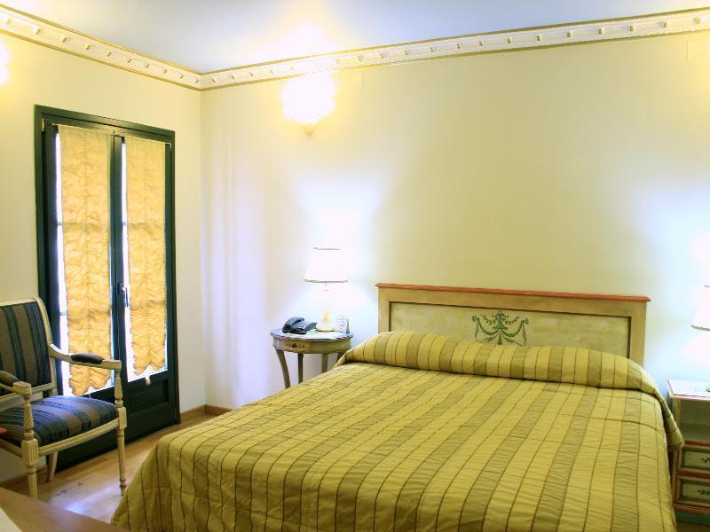 Hotel Byzantino Patras Buitenkant foto
