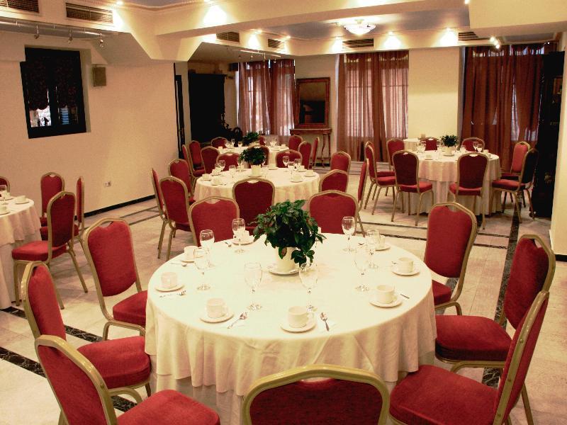 Hotel Byzantino Patras Buitenkant foto