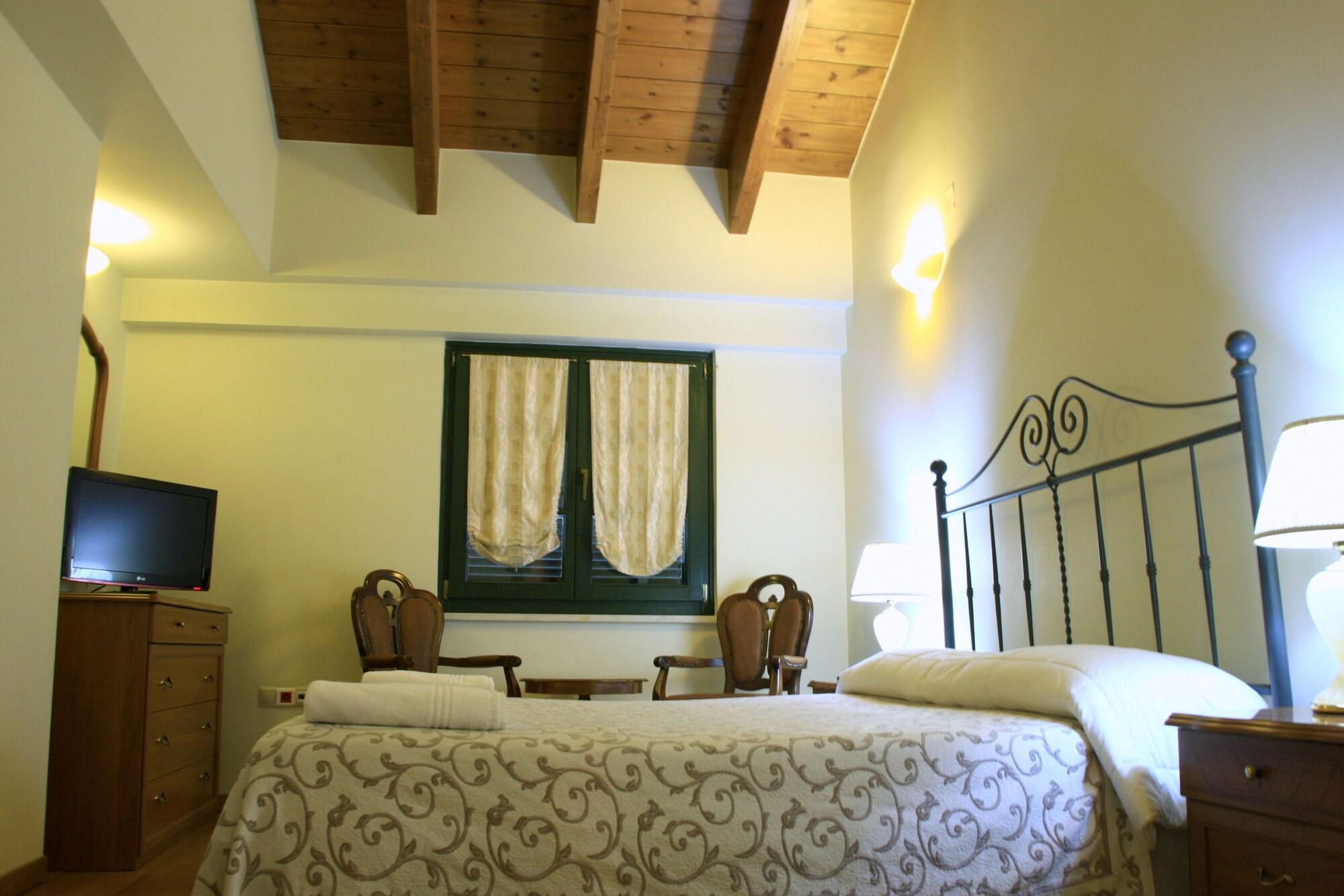 Hotel Byzantino Patras Buitenkant foto
